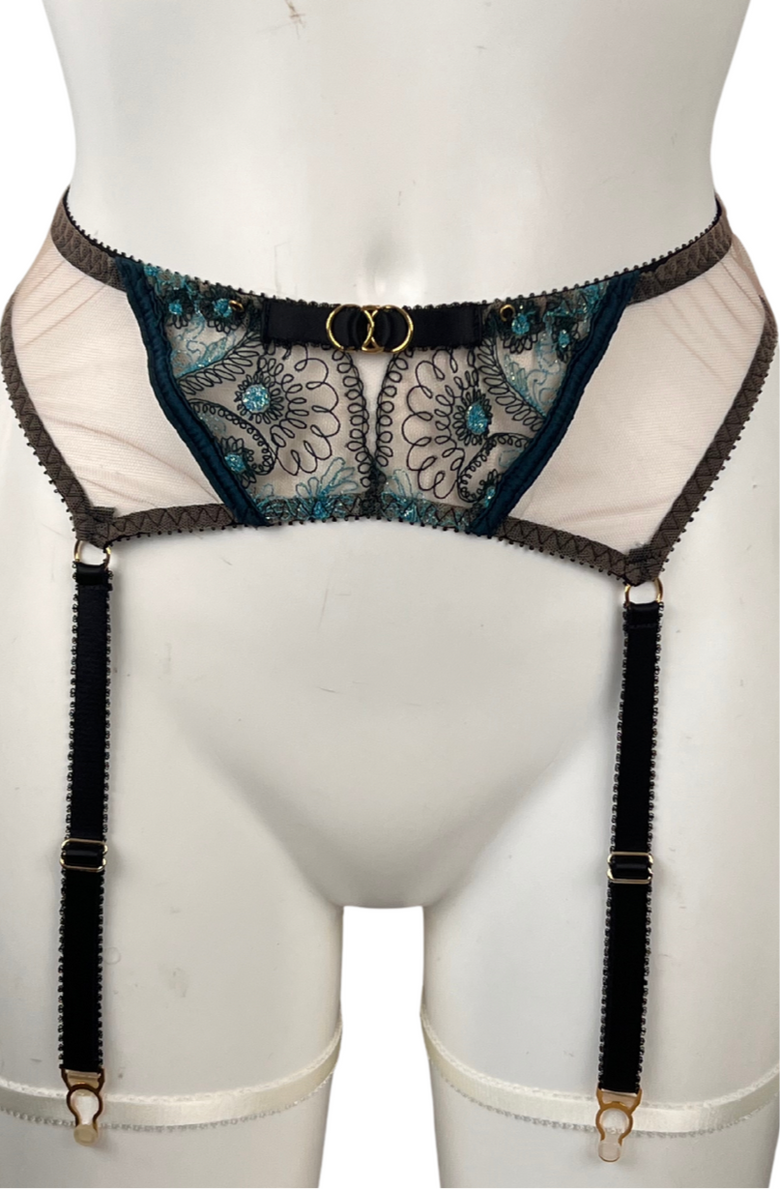 Amelie Suspender 0824-27