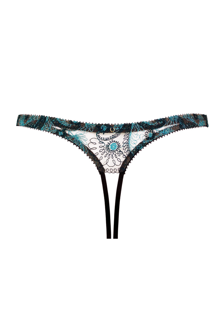 Amelie Thong 0824-56