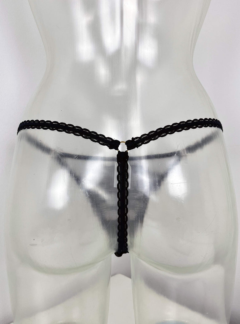 Beyond Sustainable G-String SSS1255