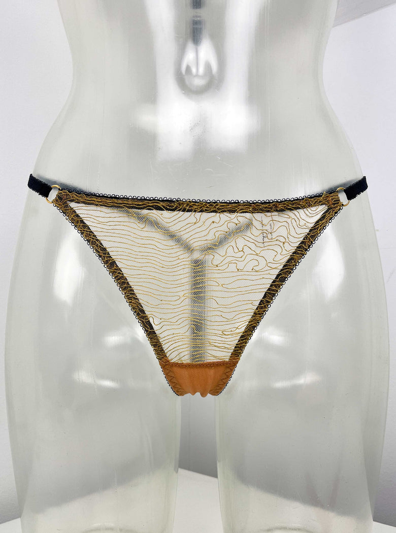 Beyond Sustainable G-String SSS1316