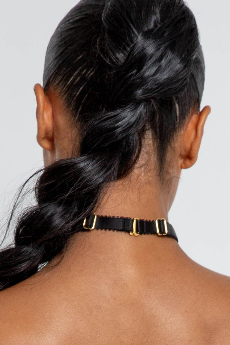 Edge o' Beyond Noir O' Choker