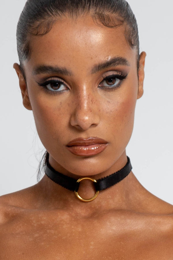 Edge o' Beyond Noir O' Choker